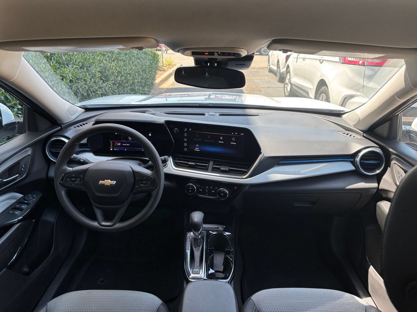 Thumbnail: 2025 Chevrolet Trax - 27