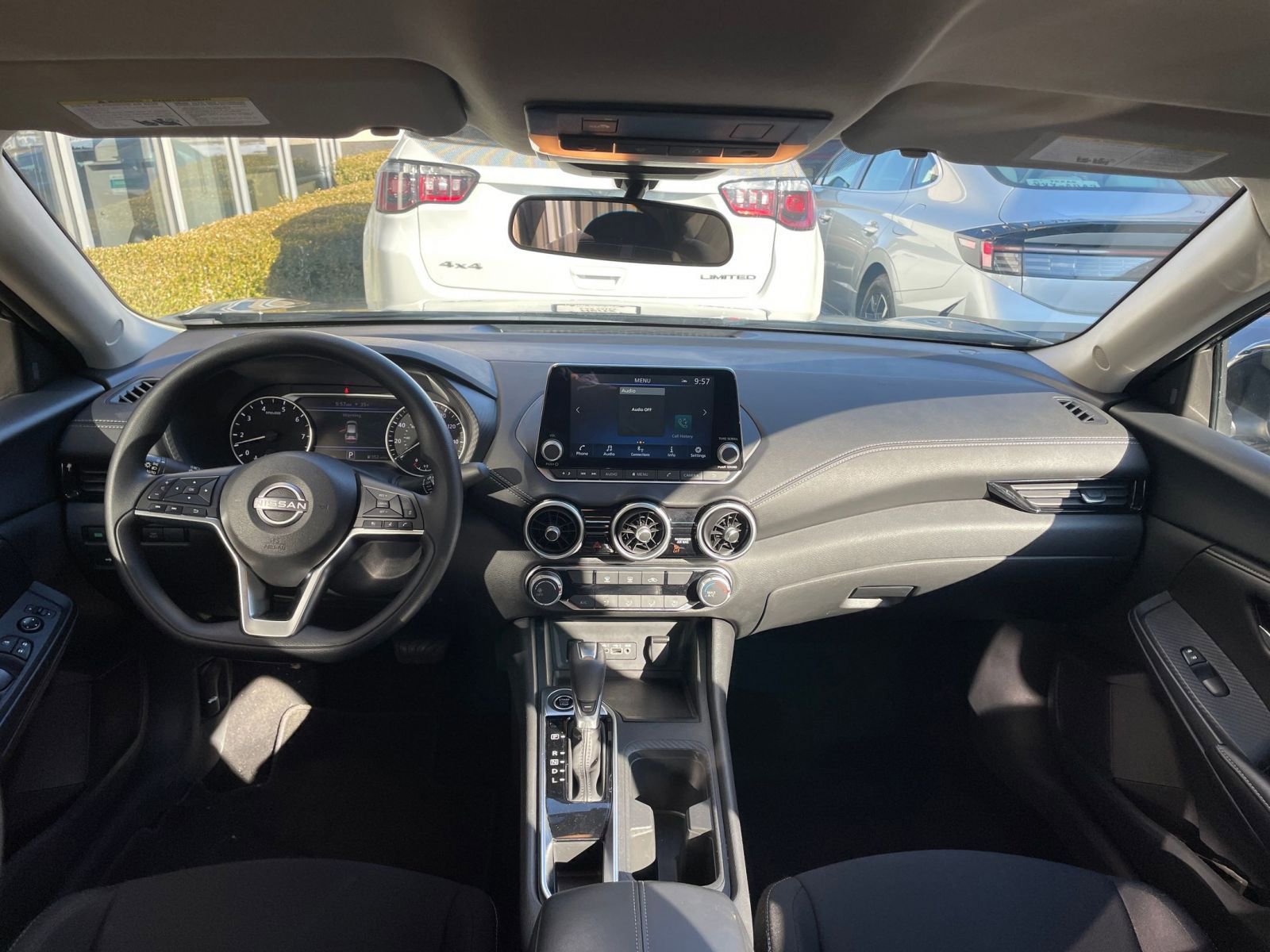 Thumbnail: 2025 Nissan Sentra - 32