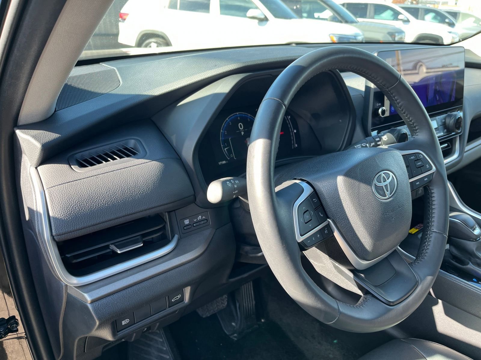 Thumbnail: 2025 Toyota Grand Highlander - 35