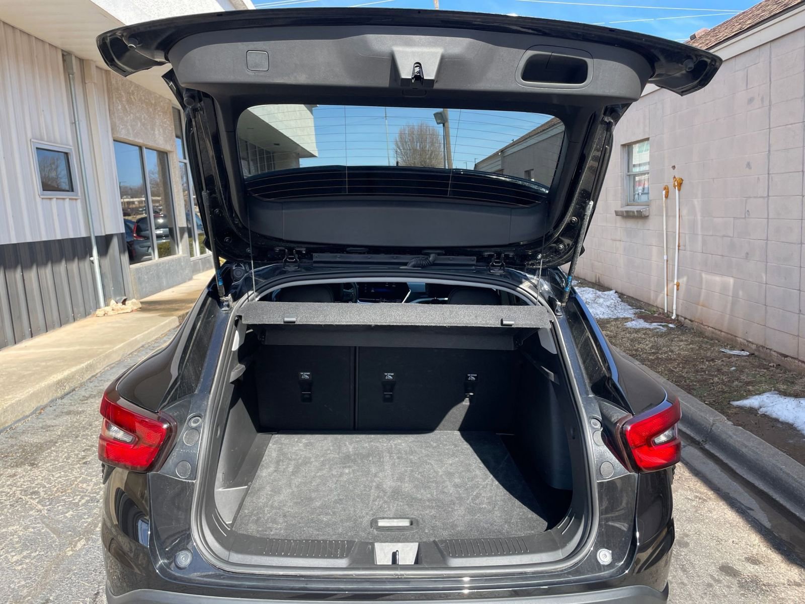 Thumbnail: 2025 Chevrolet Trax - 30