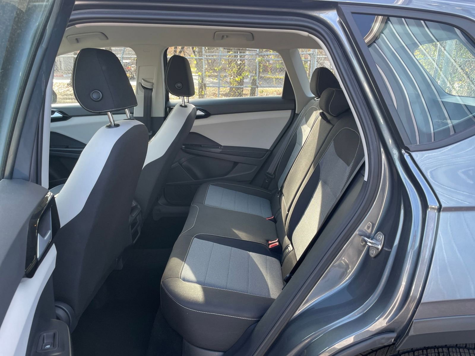 Thumbnail: 2025 Volkswagen Taos - 23