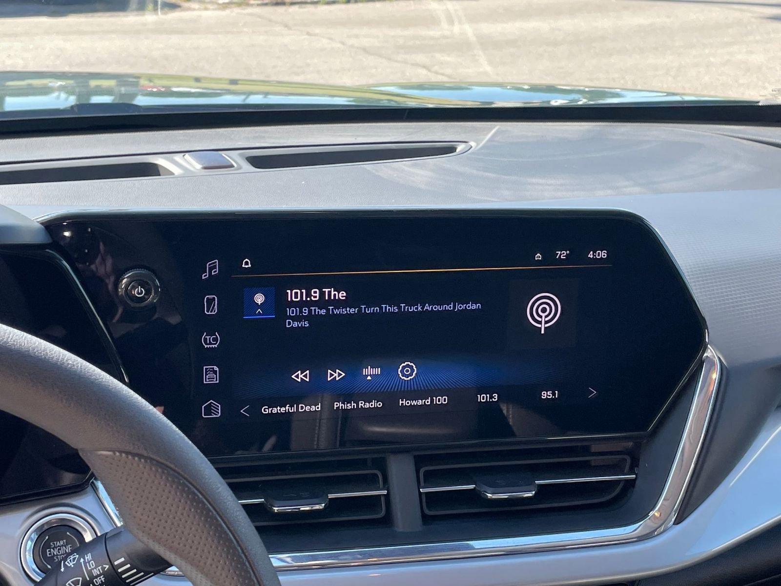 Thumbnail: 2025 Chevrolet Trax - 20