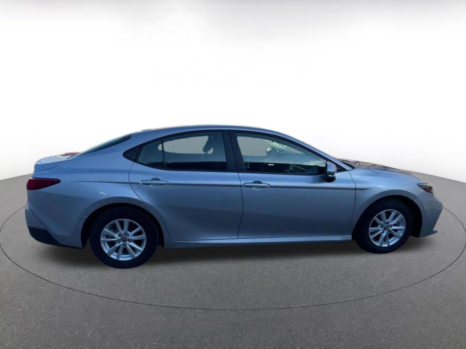 Thumbnail: 2025 Toyota Camry - 16