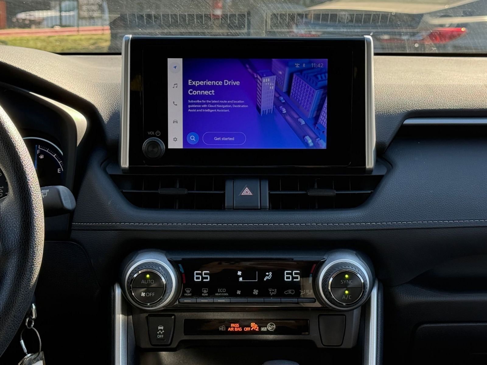 Thumbnail: 2025 Toyota RAV4 - 17