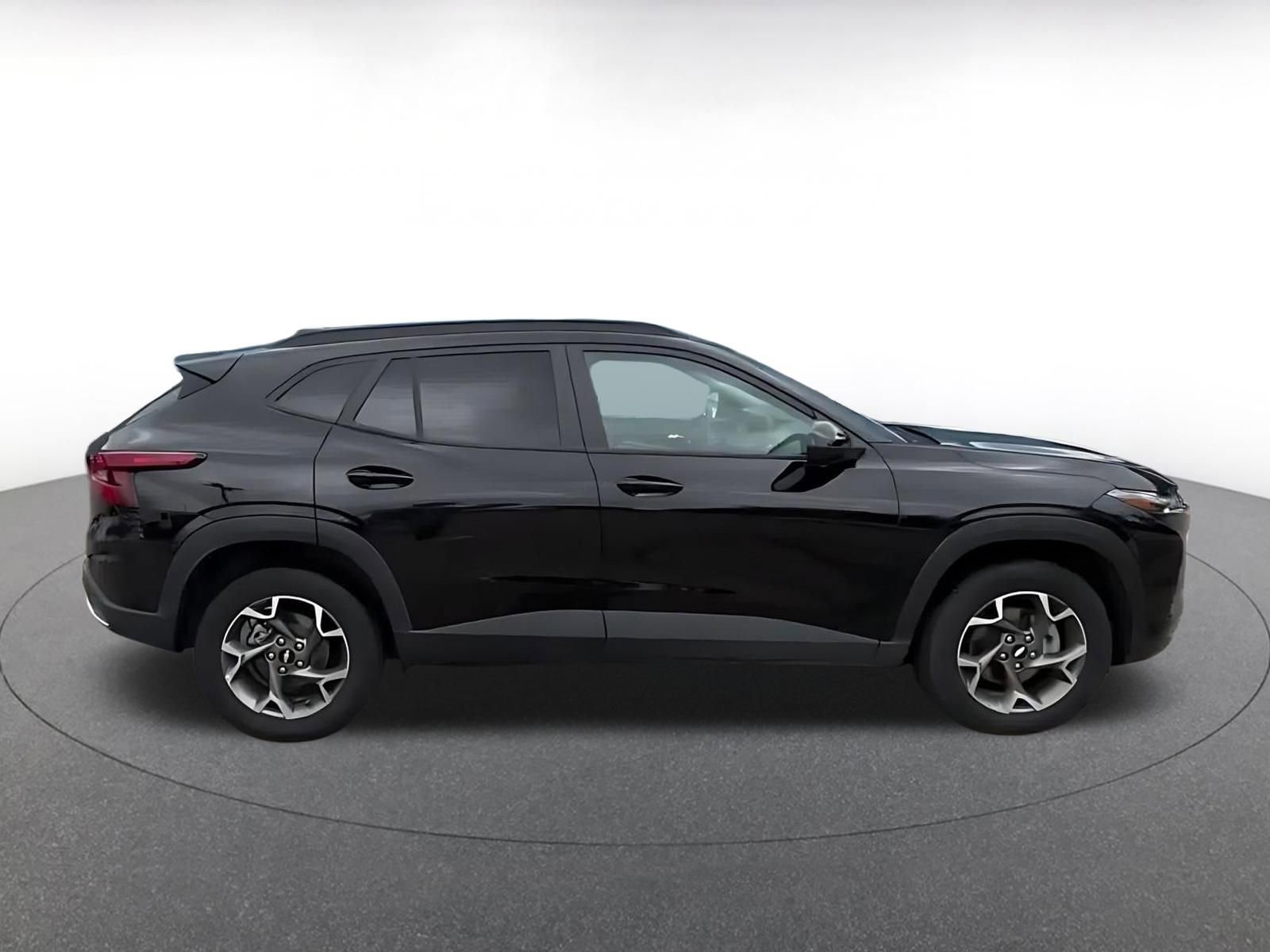 Thumbnail: 2025 Chevrolet Trax - 9