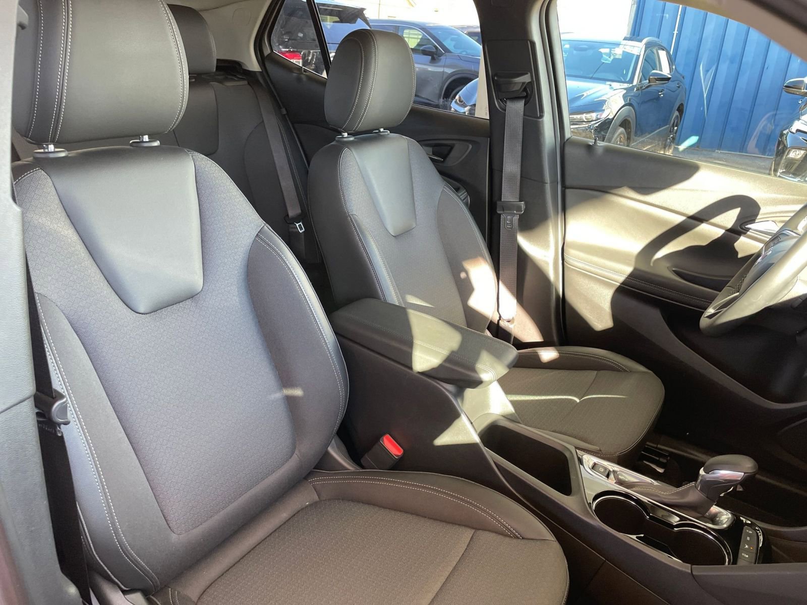 Thumbnail: 2025 Buick Encore GX - 34