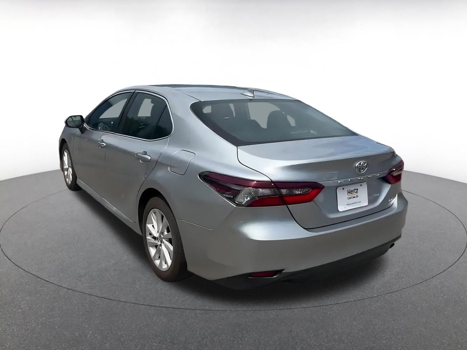 Thumbnail: 2023 Toyota Camry - 11