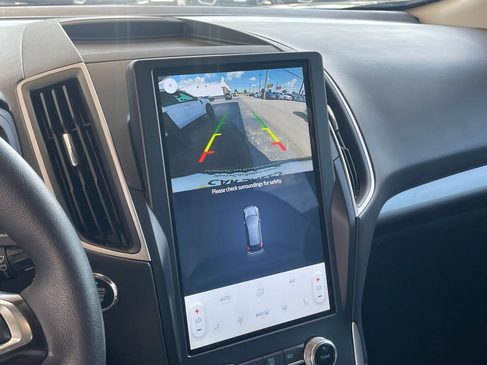 Thumbnail: 2024 Ford Edge - 17