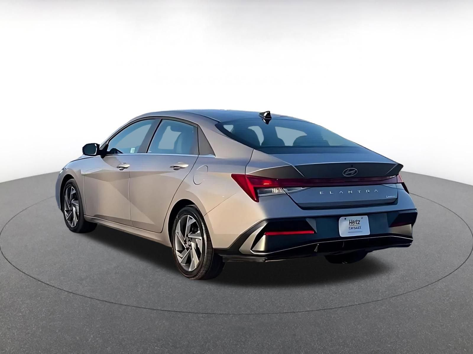 Thumbnail: 2025 Hyundai Elantra - 11