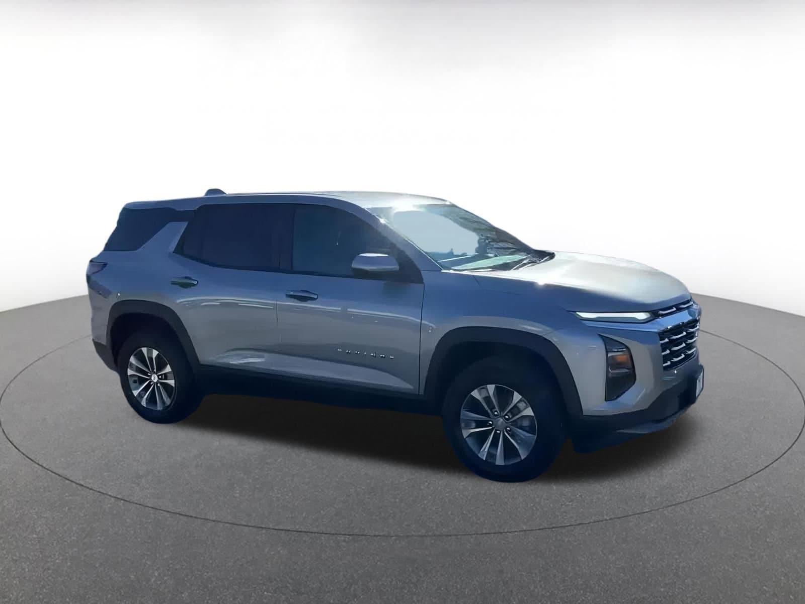 Thumbnail: 2025 Chevrolet Equinox - 2