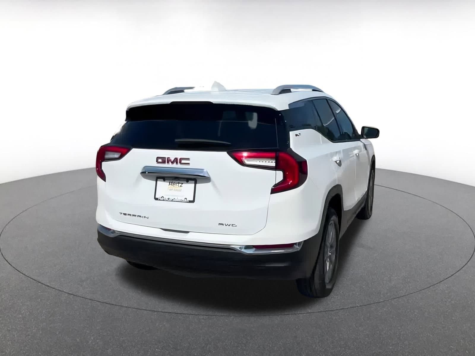 Thumbnail: 2024 GMC Terrain - 14