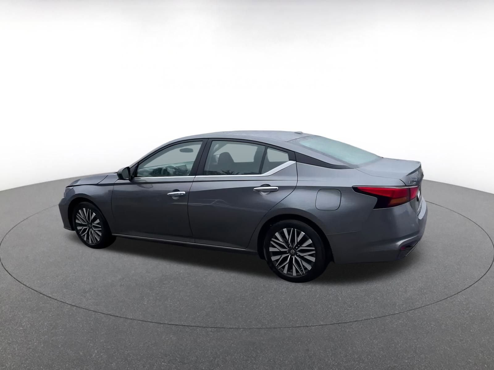 Thumbnail: 2024 Nissan Altima - 11