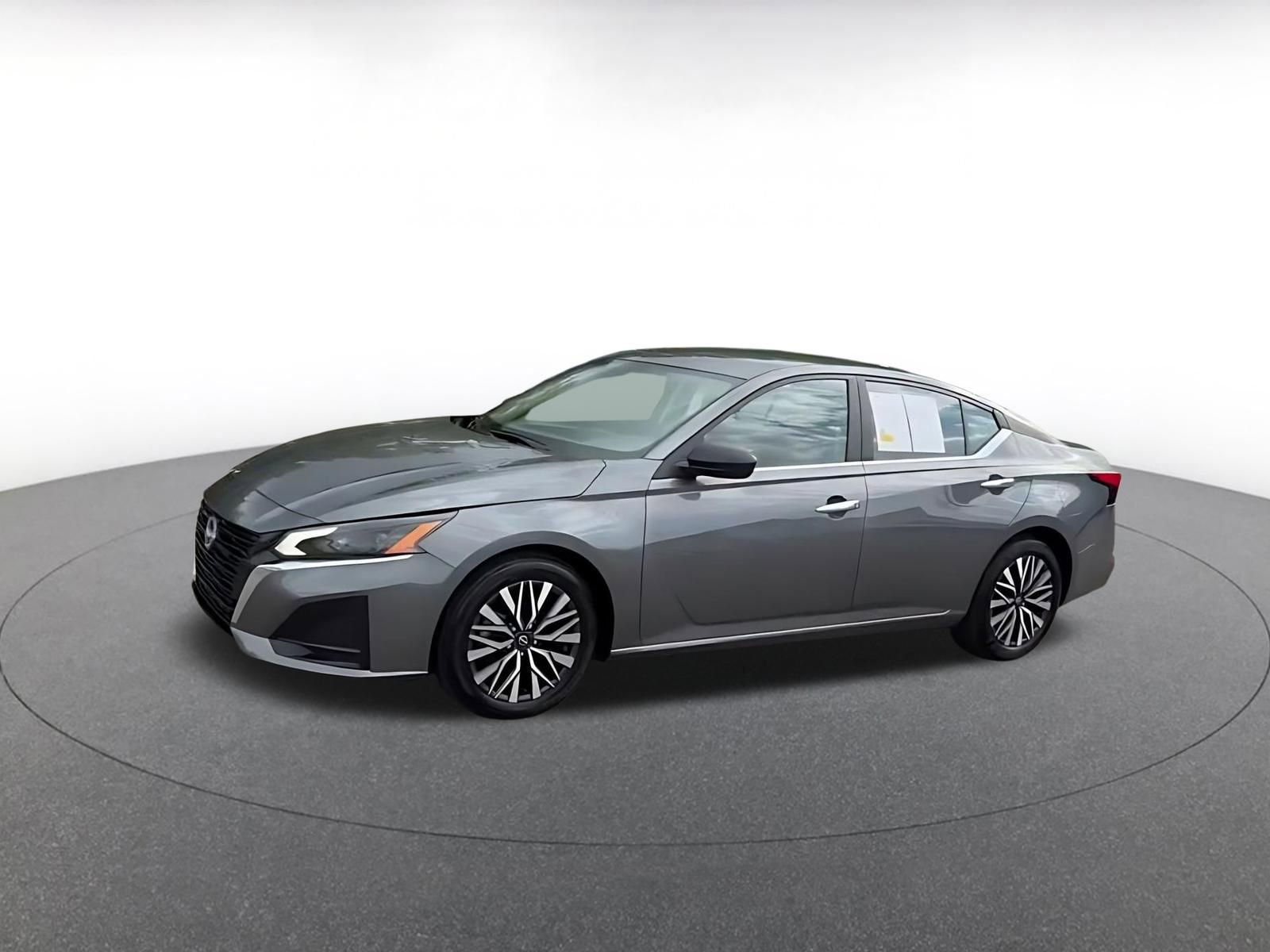 Thumbnail: 2025 Nissan Altima - 8