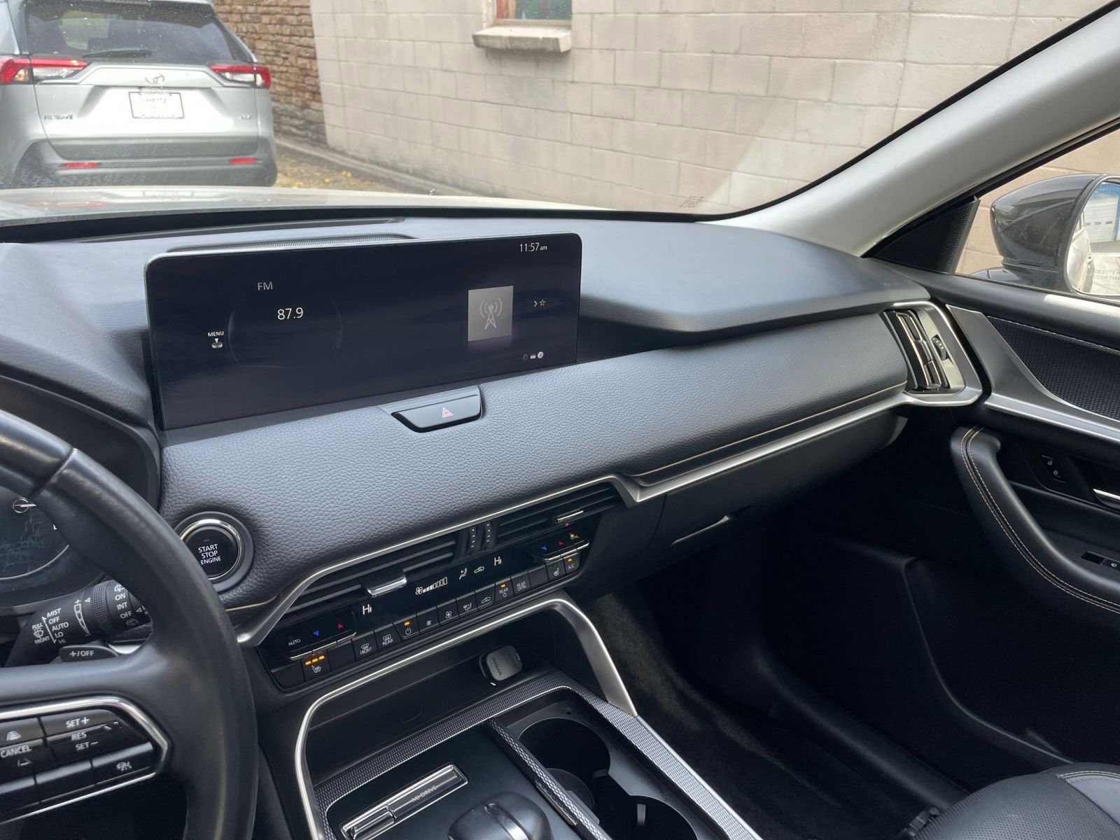 Thumbnail: 2025 Mazda CX-70 - 18