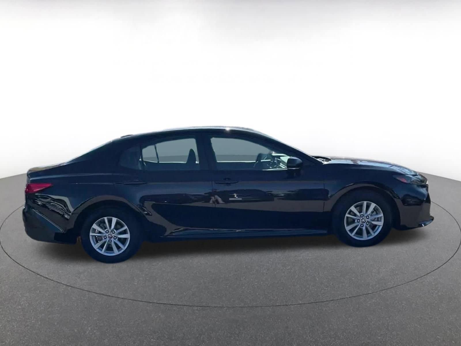 Thumbnail: 2025 Toyota Camry - 16