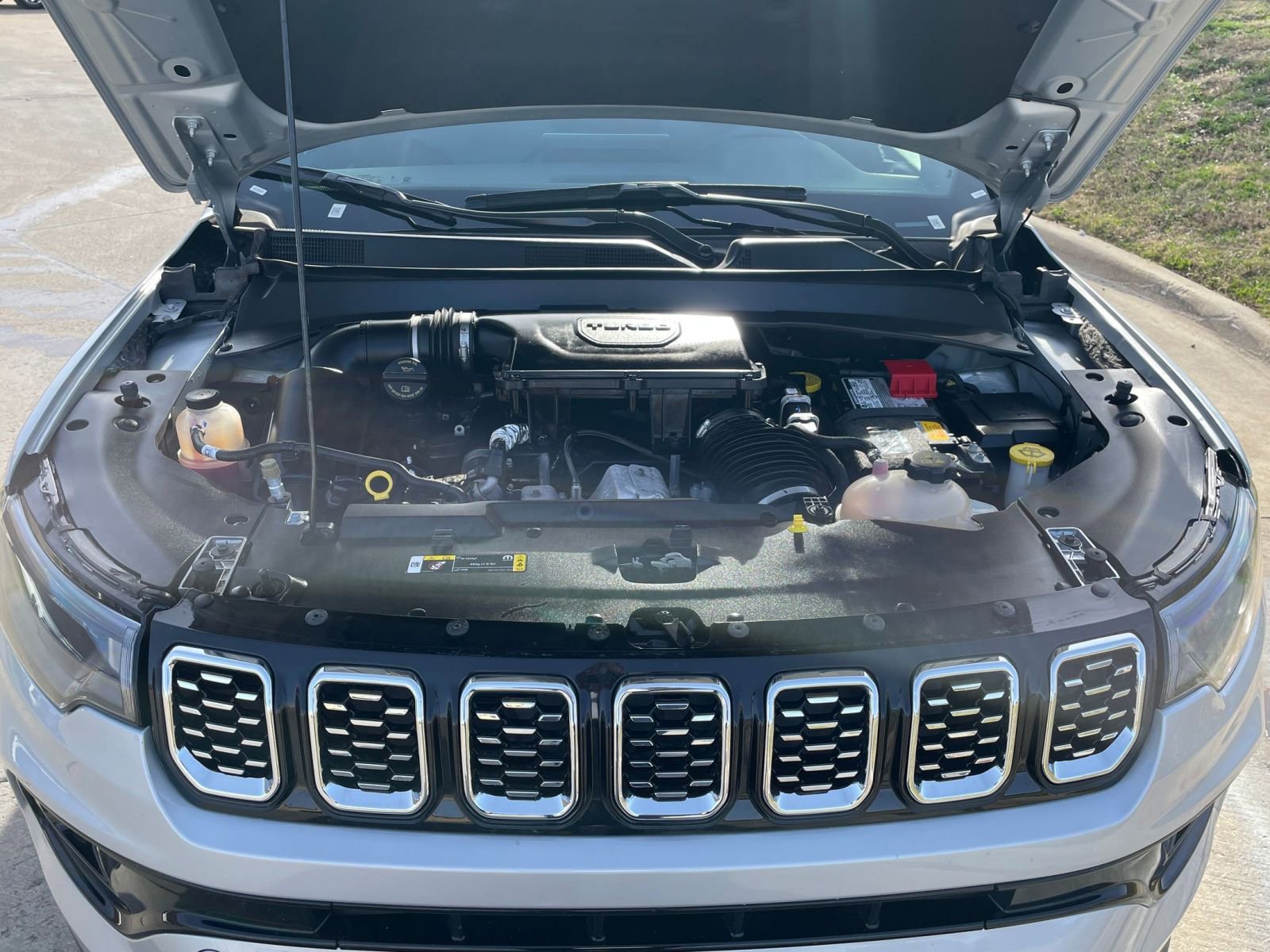 Thumbnail: 2025 Jeep Compass - 34