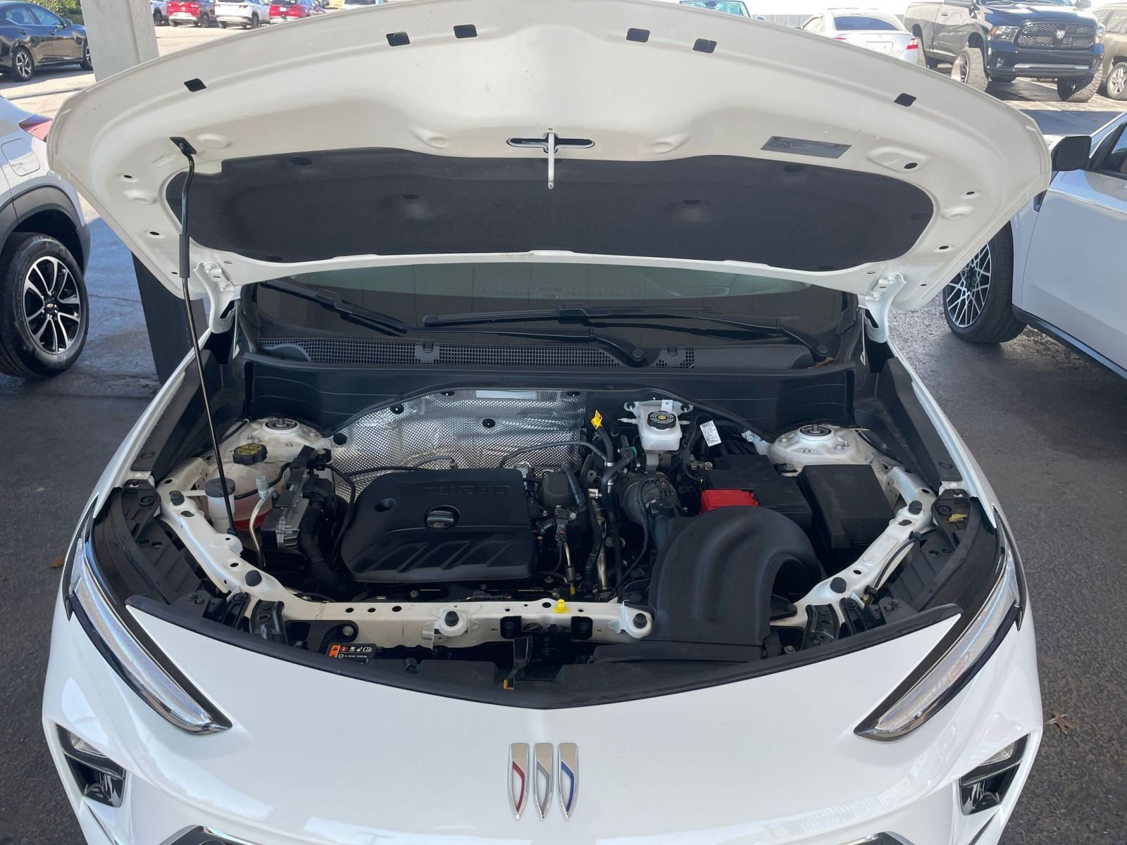 Thumbnail: 2025 Buick Encore GX - 30