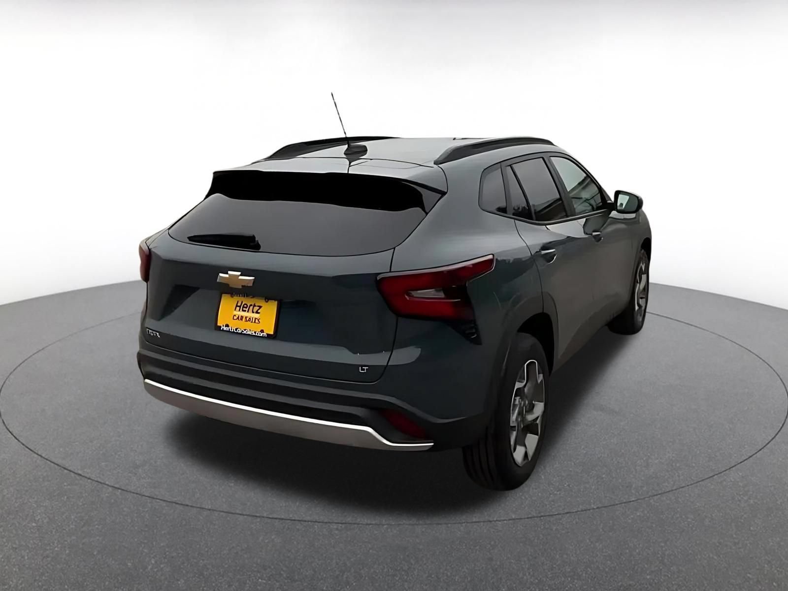 Thumbnail: 2025 Chevrolet Trax - 14