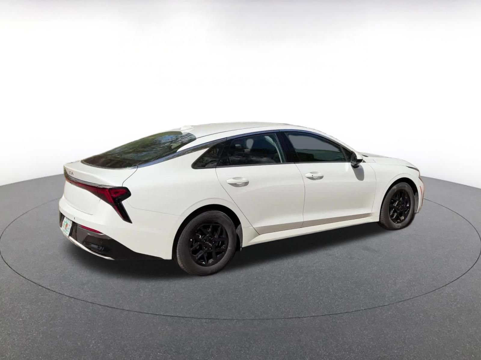 Thumbnail: 2025 Kia K5 - 15