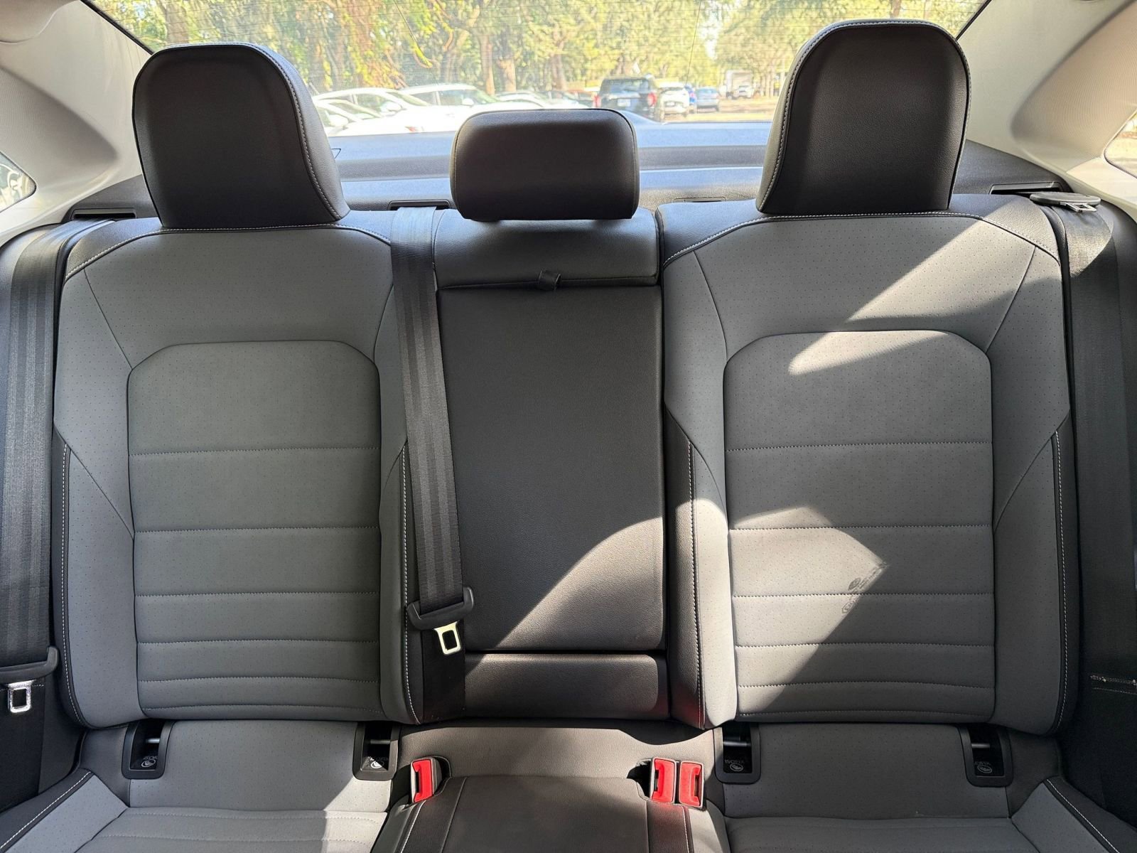 Thumbnail: 2025 Volkswagen Jetta - 32