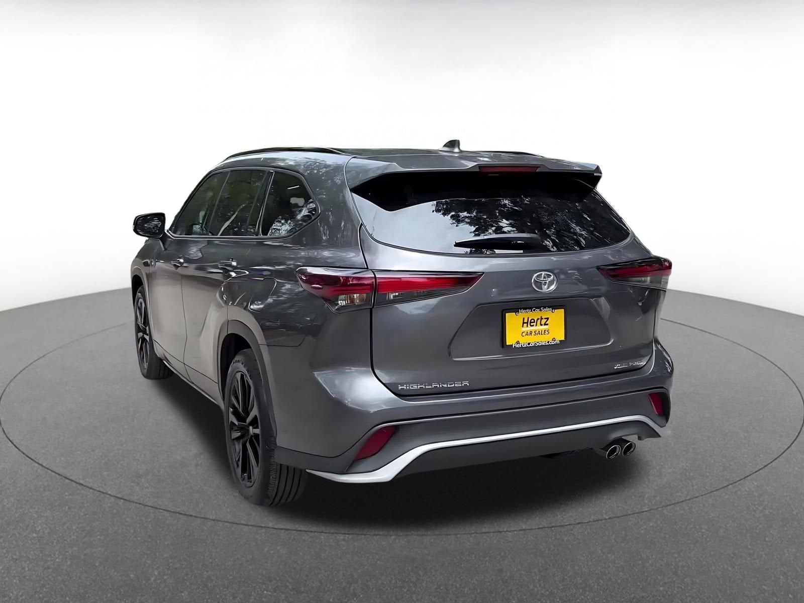 Thumbnail: 2025 Toyota Highlander - 11