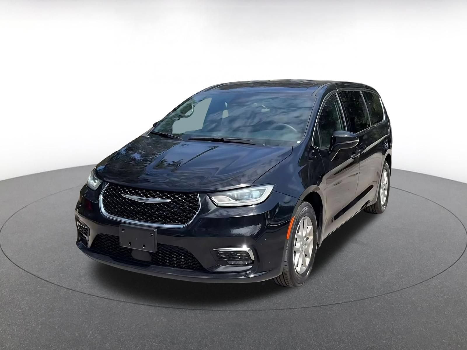 Thumbnail: 2025 Chrysler Pacifica - 5