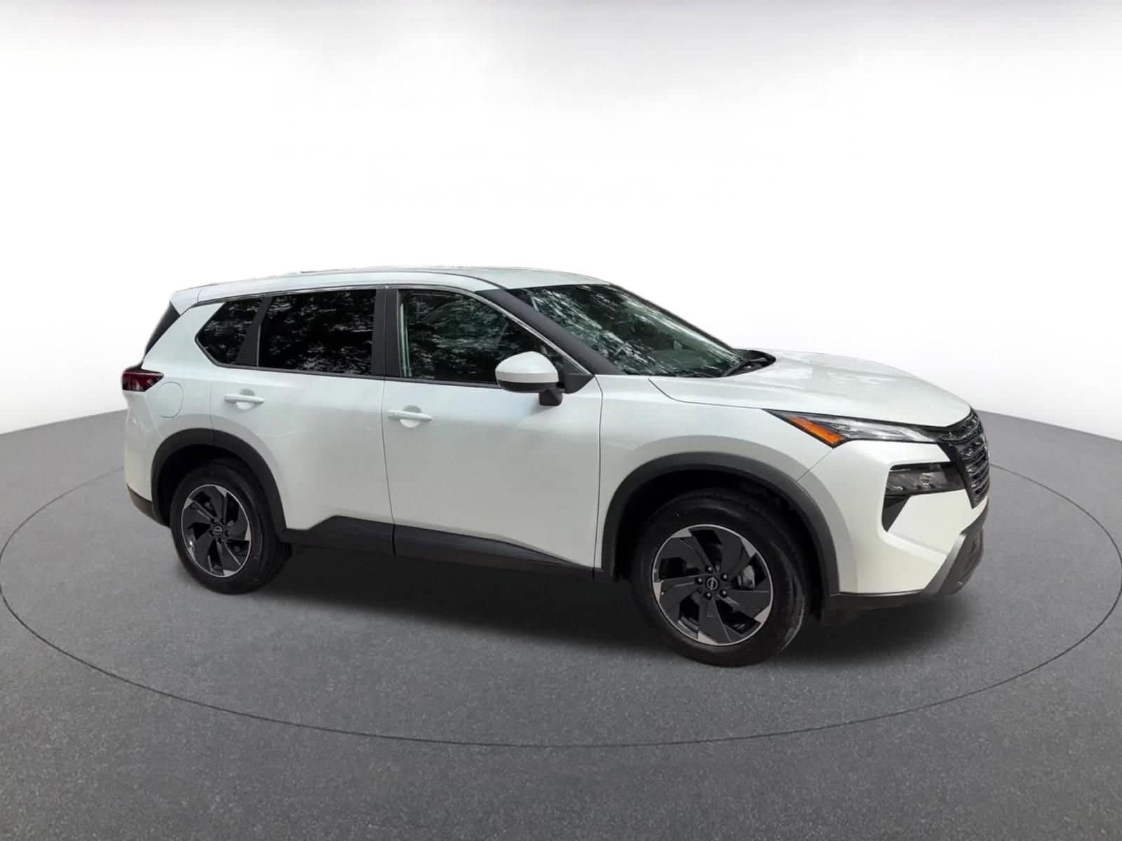 Thumbnail: 2025 Nissan Rogue - 2