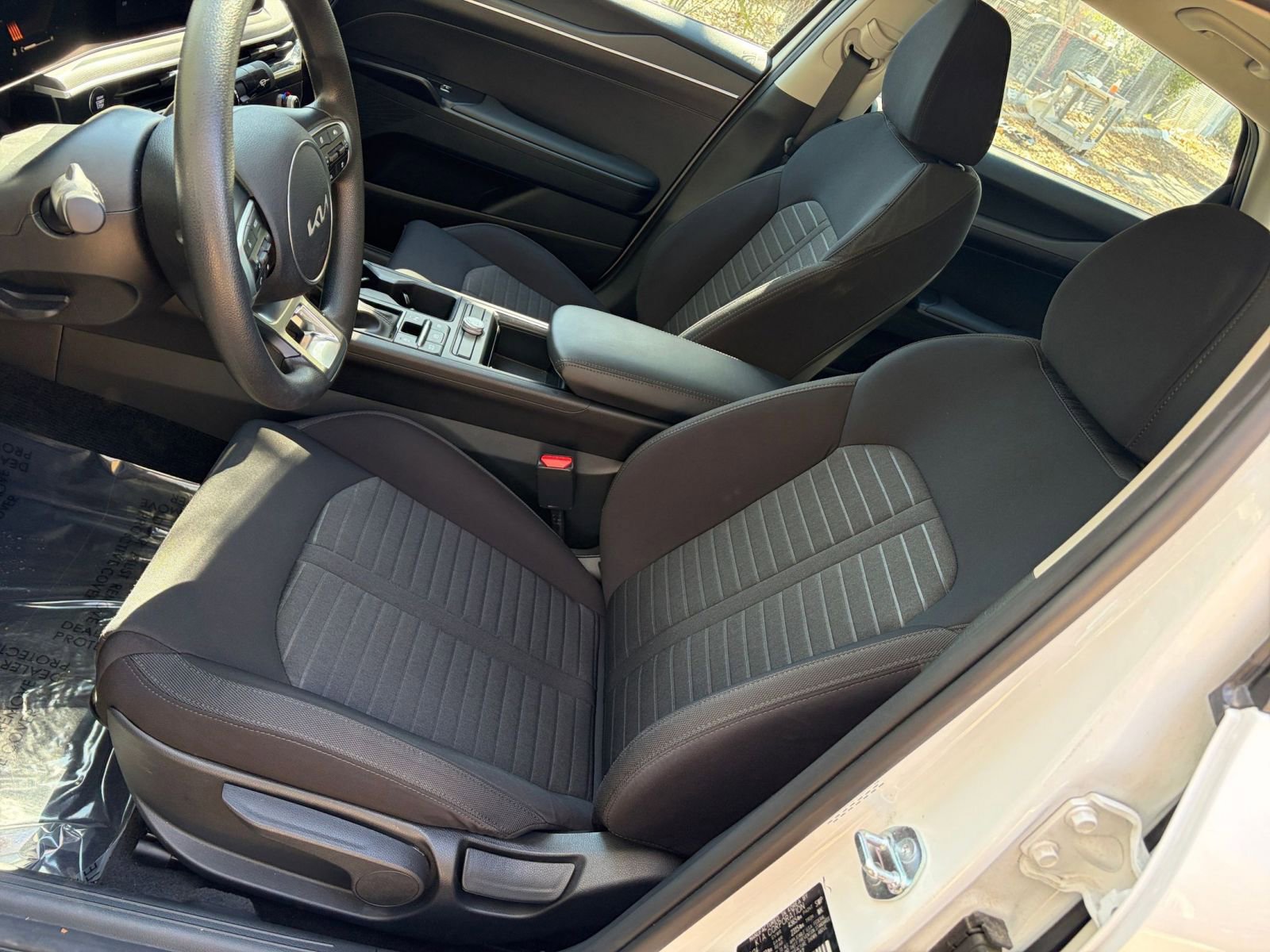 Thumbnail: 2025 Kia K5 - 32