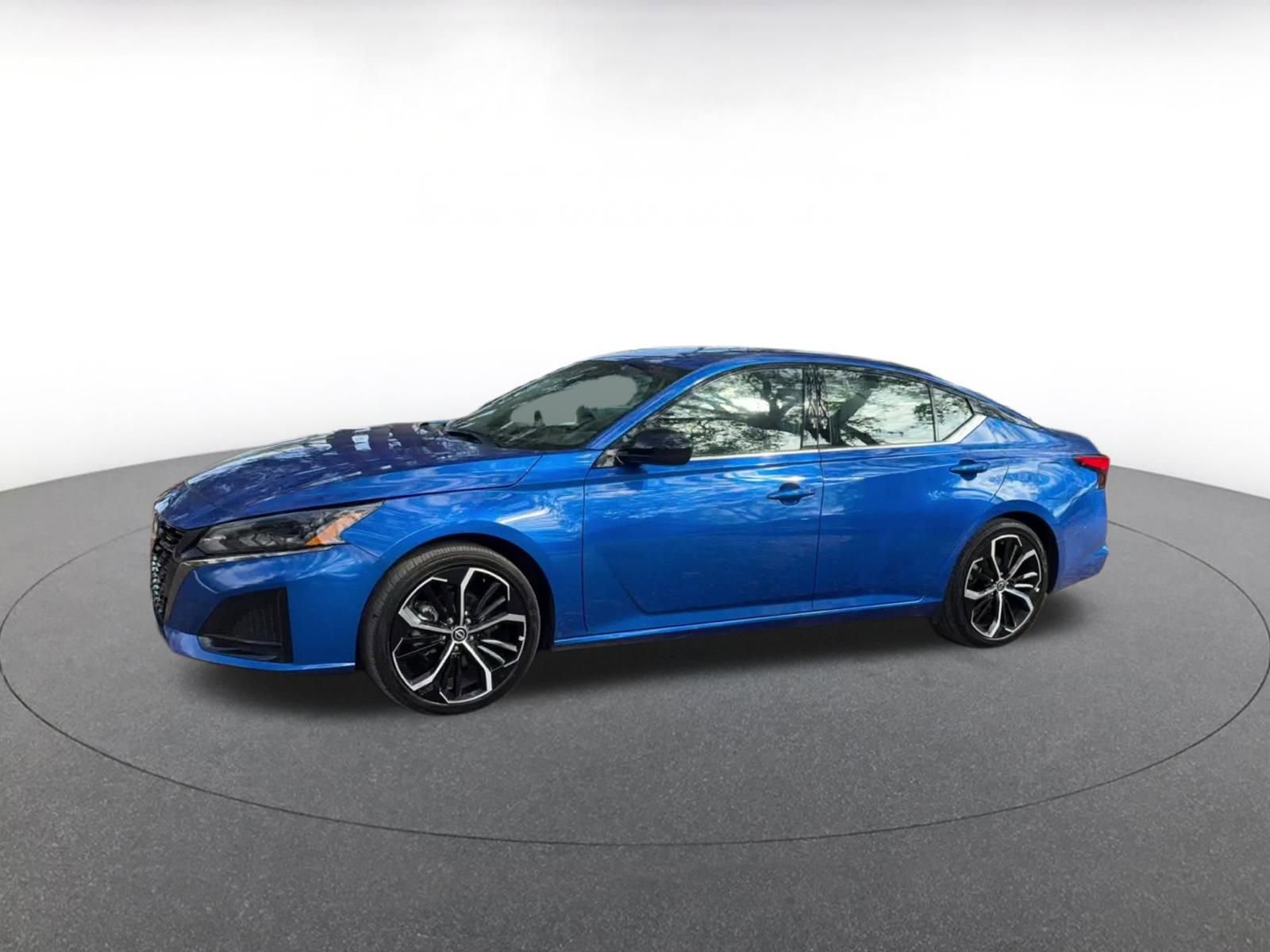 Thumbnail: 2025 Nissan Altima - 8