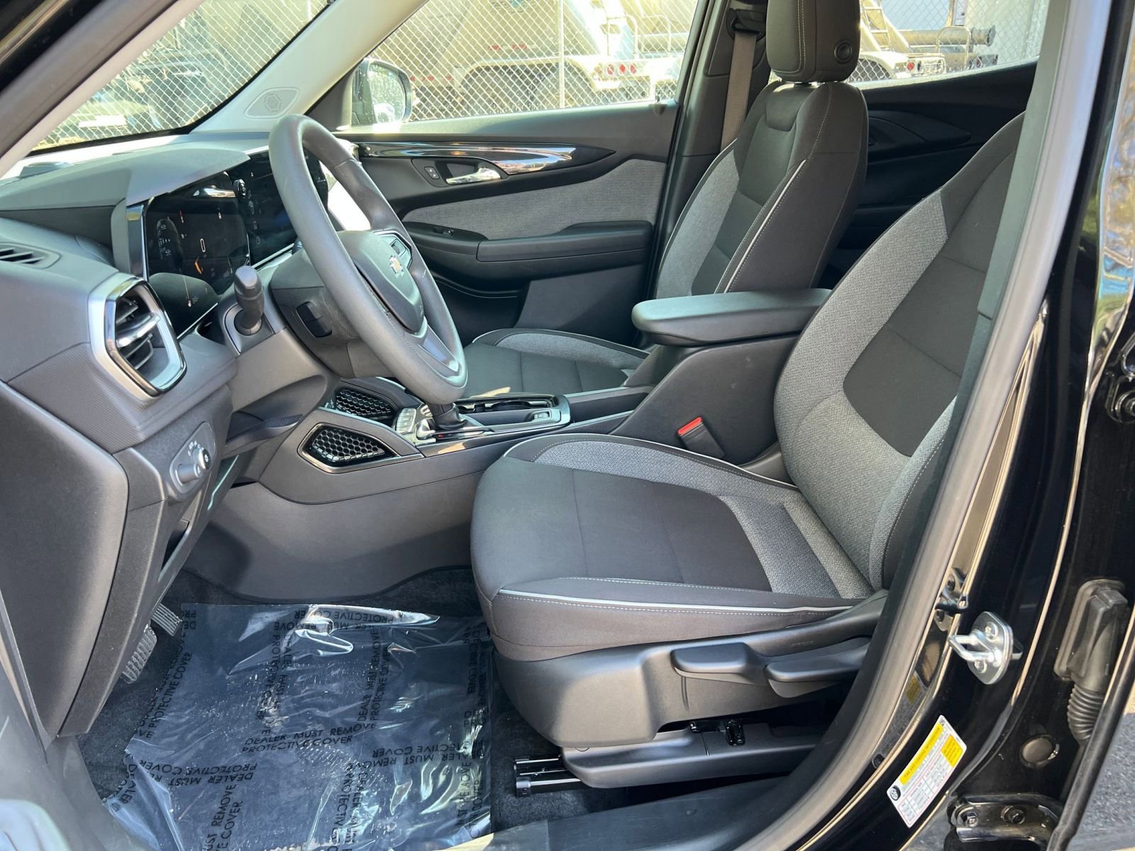 Thumbnail: 2025 Chevrolet TrailBlazer - 27