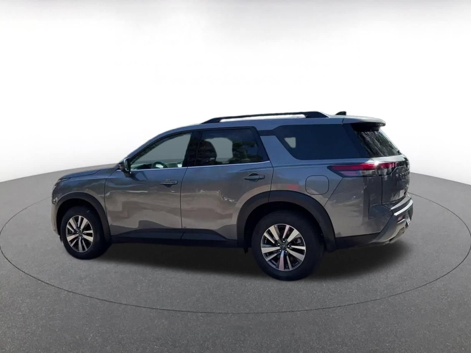Thumbnail: 2026 Nissan Pathfinder - 8