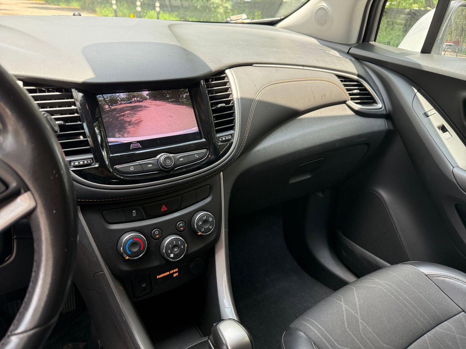 Thumbnail: 2020 Chevrolet Trax - 17