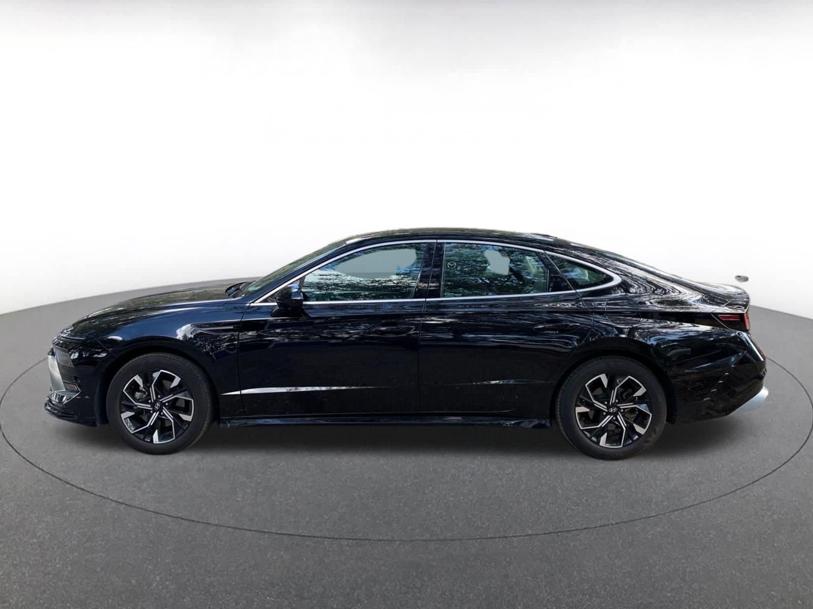 Thumbnail: 2025 Hyundai Sonata - 4