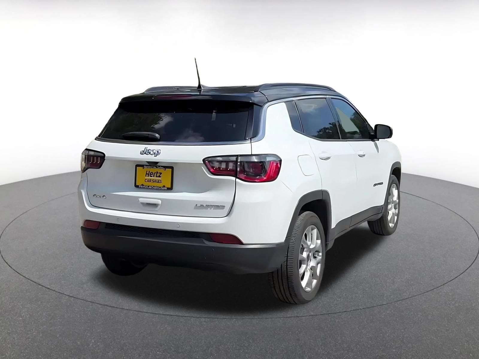 Thumbnail: 2025 Jeep Compass - 14