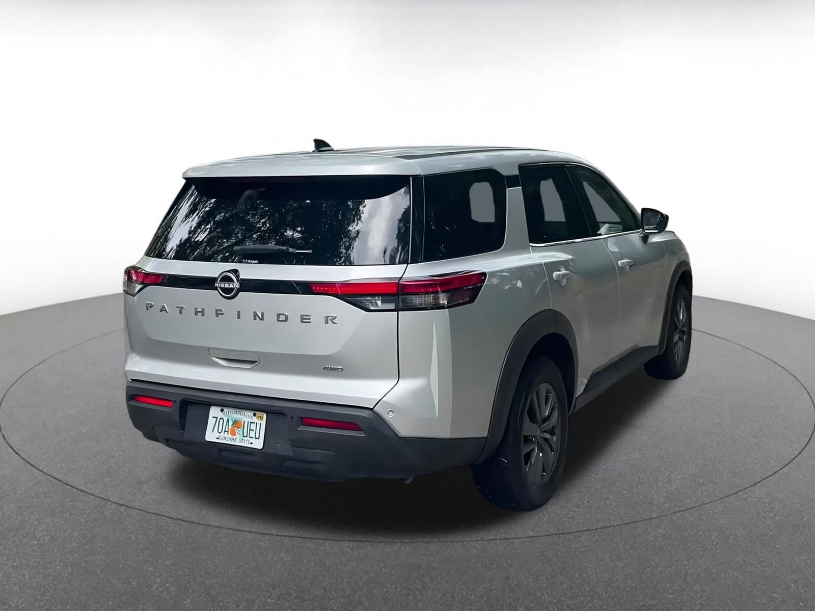 Thumbnail: 2023 Nissan Pathfinder - 13