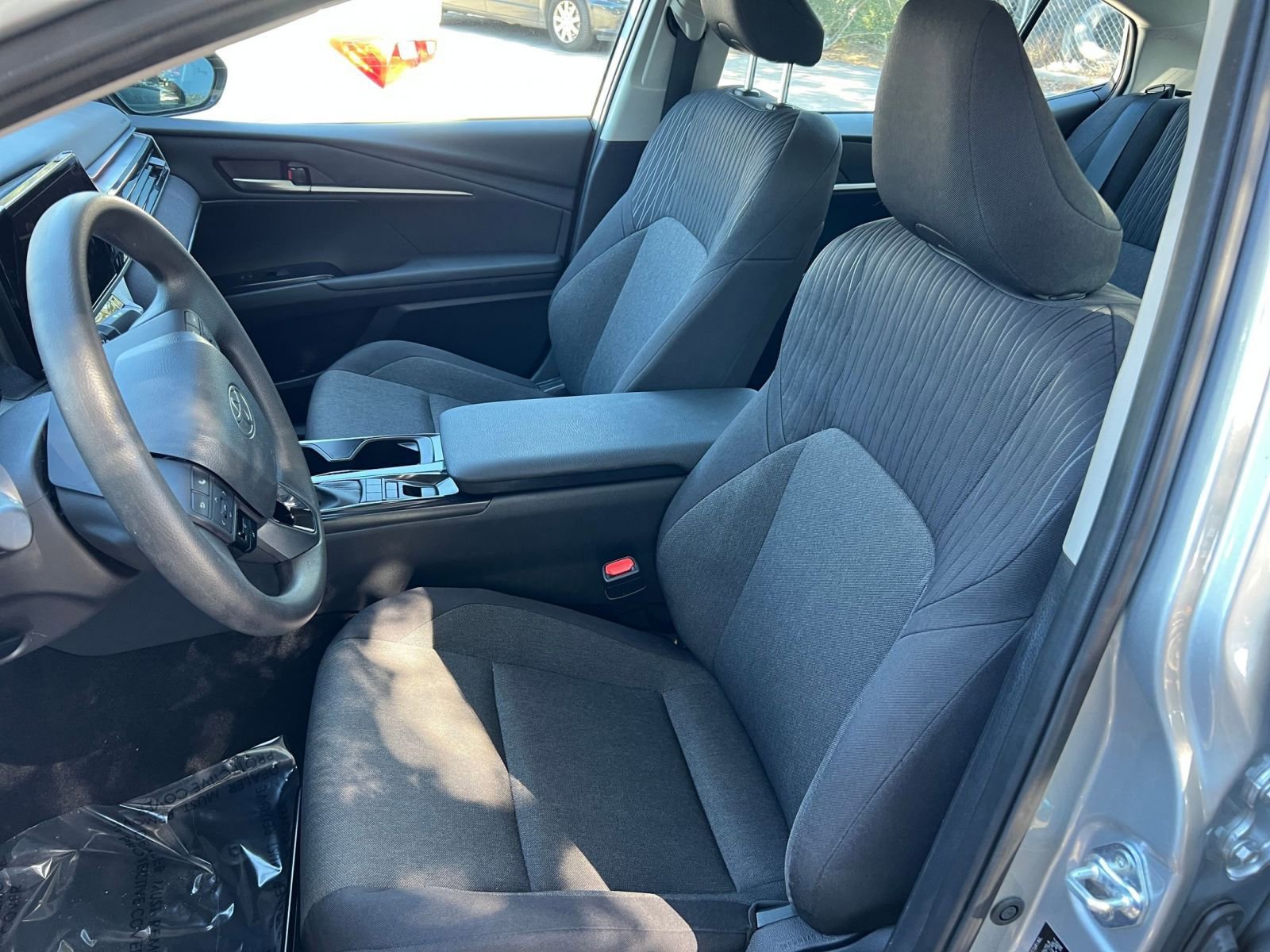 Thumbnail: 2025 Toyota Camry - 30