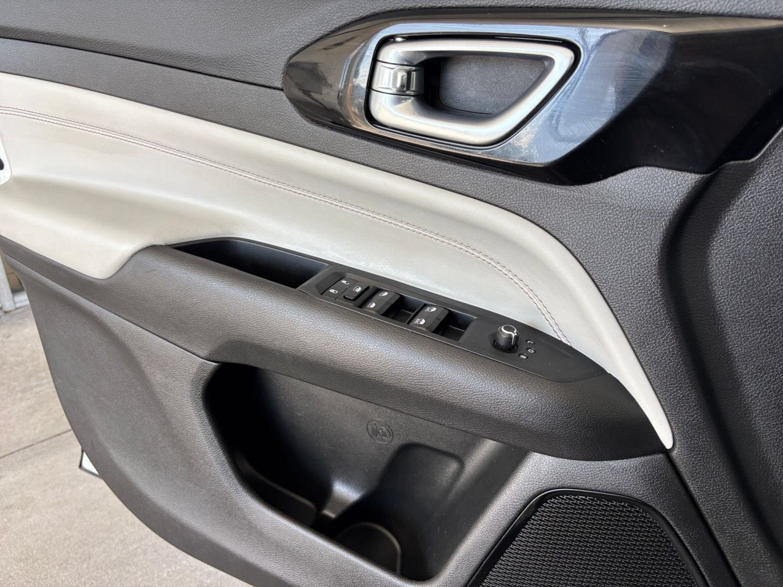 Thumbnail: 2025 Jeep Compass - 18