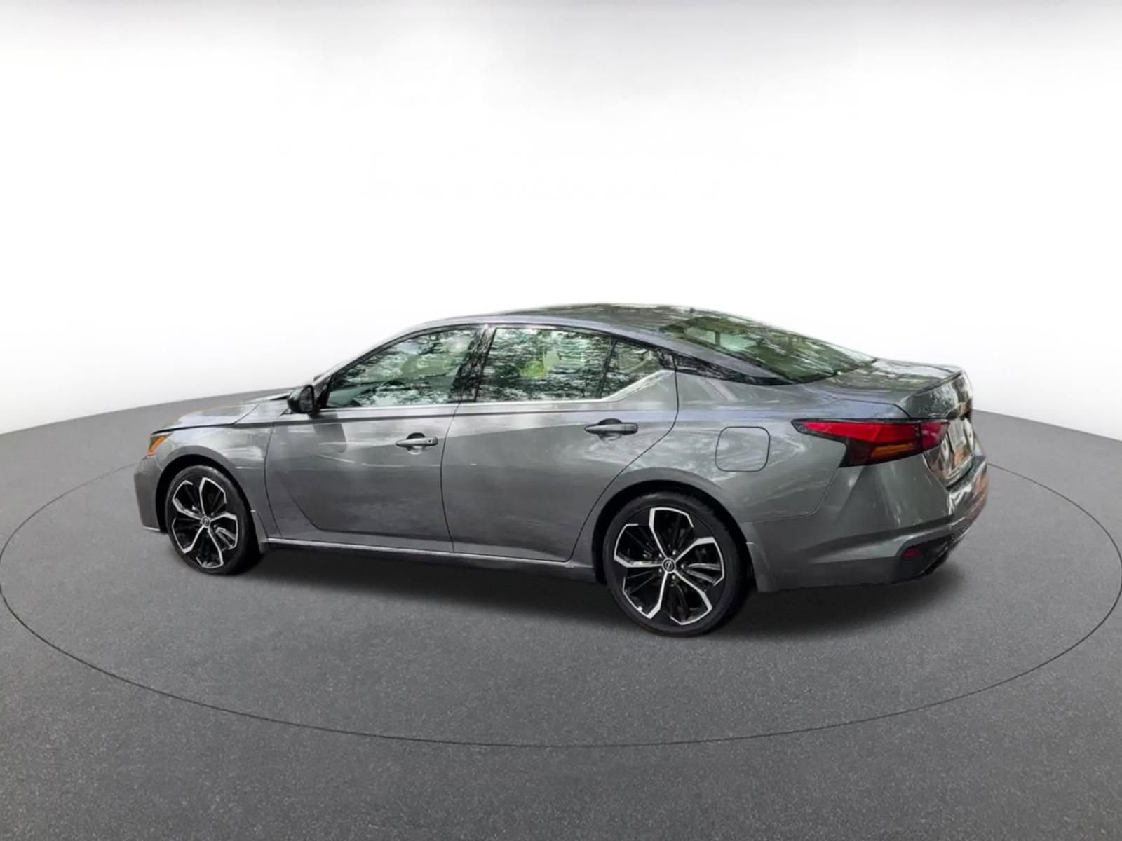 Thumbnail: 2025 Nissan Altima - 11