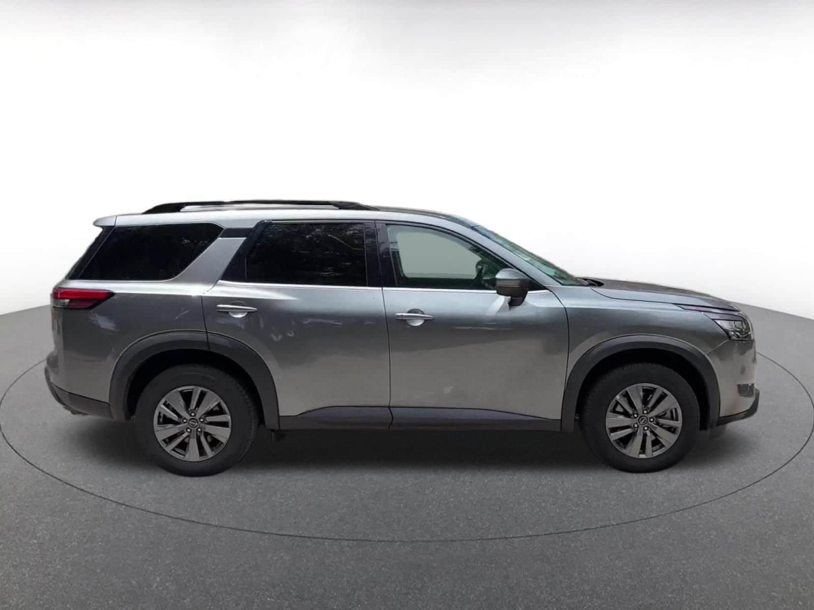Thumbnail: 2025 Nissan Pathfinder - 16