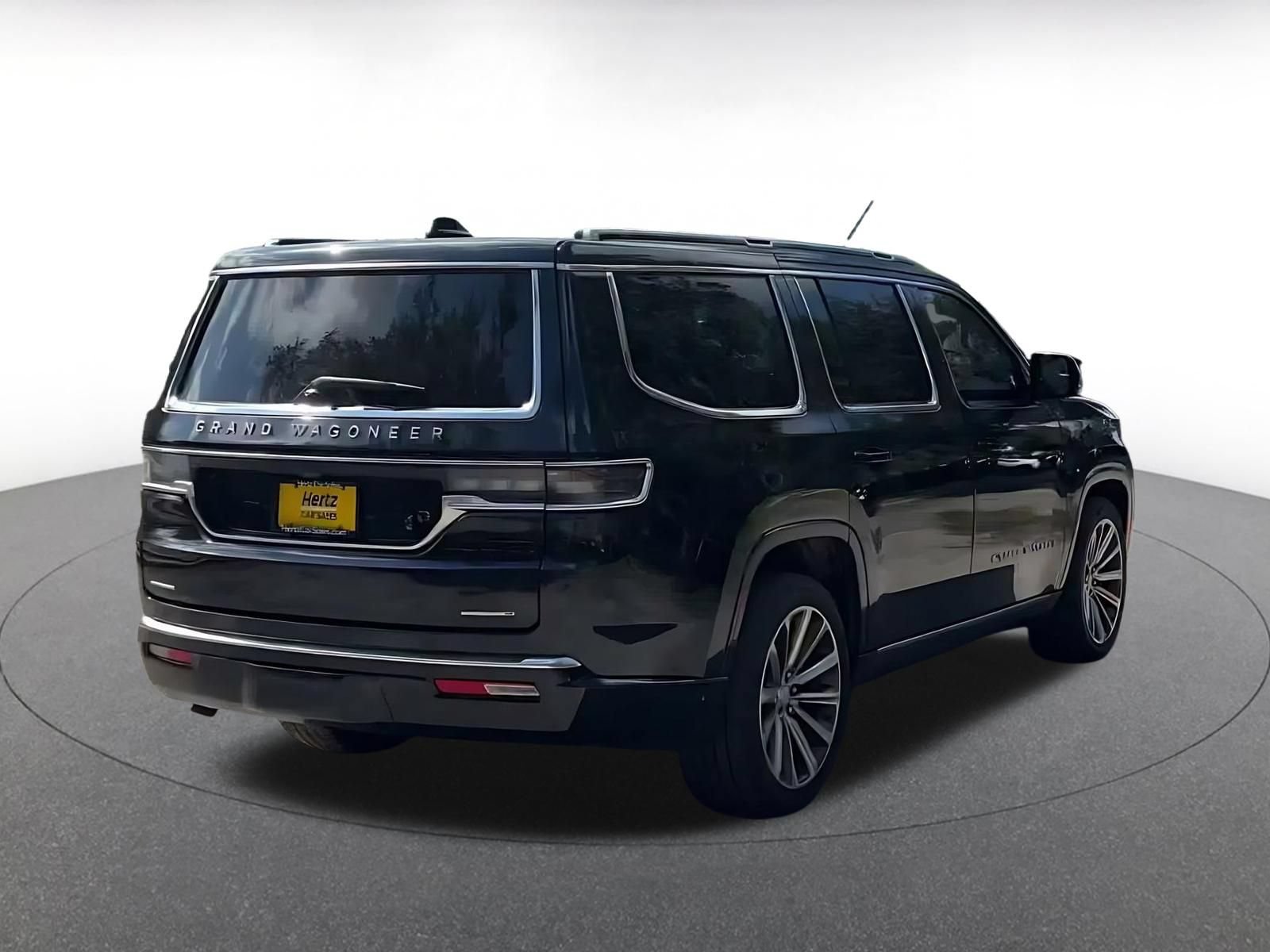Thumbnail: 2023 Jeep Grand Wagoneer - 14