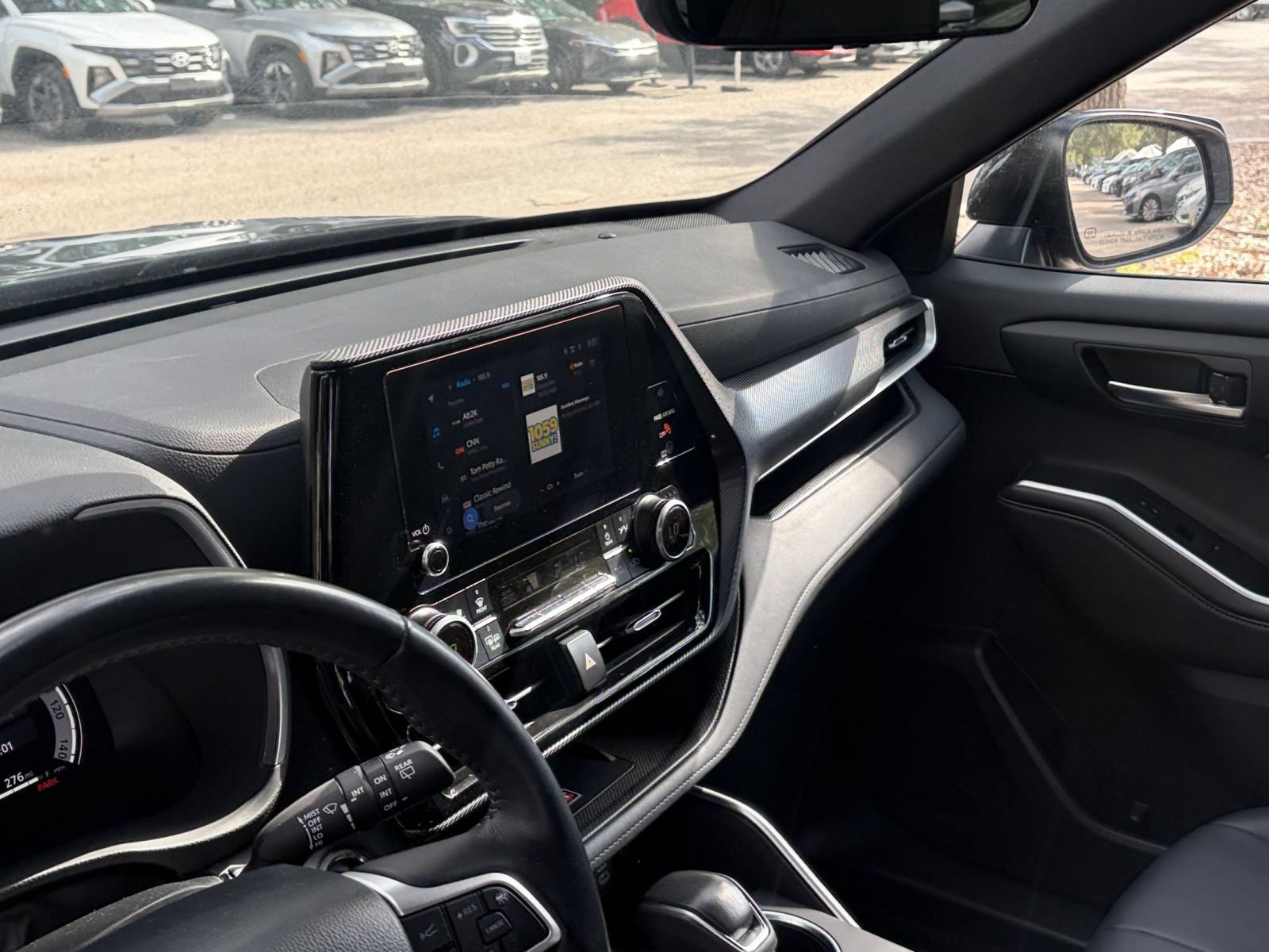 Thumbnail: 2025 Toyota Highlander - 34