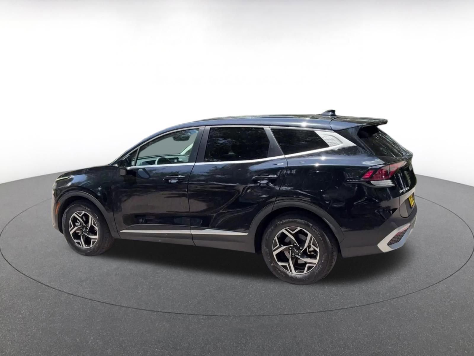 Thumbnail: 2025 Kia Sportage - 10