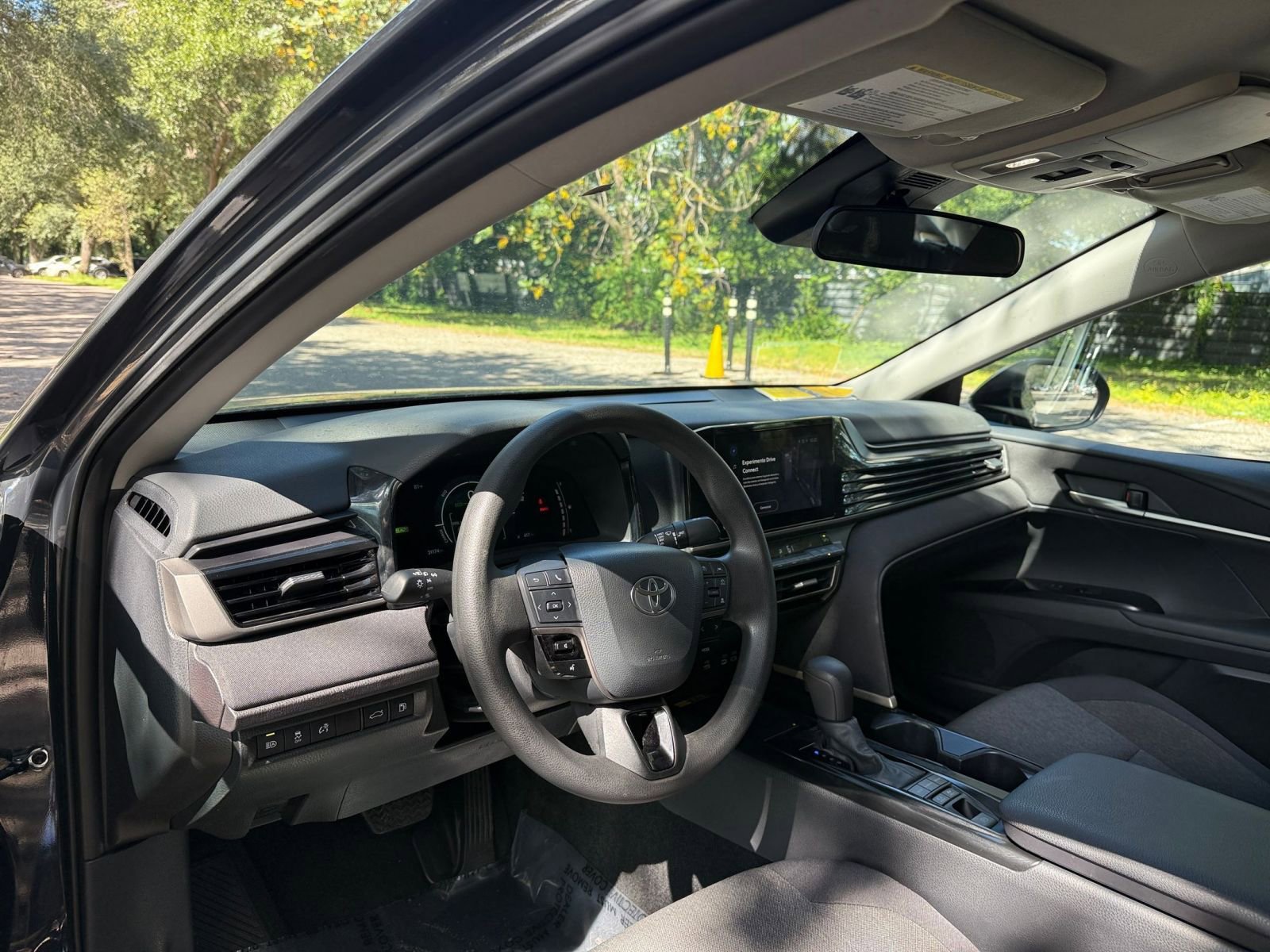 Thumbnail: 2025 Toyota Camry - 28