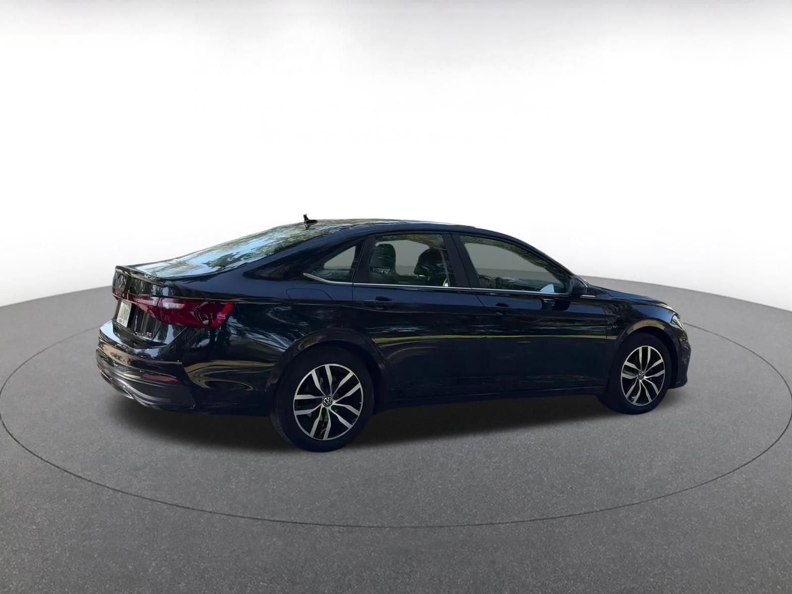 Thumbnail: 2025 Volkswagen Jetta - 14