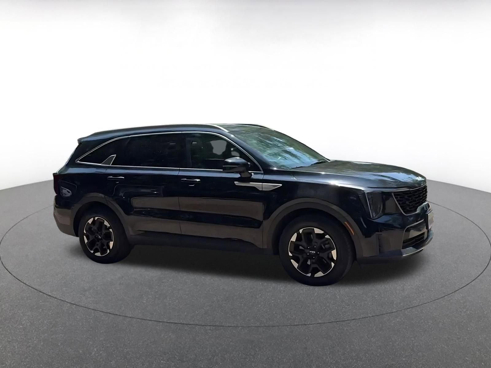 Thumbnail: 2024 Kia Sorento - 2