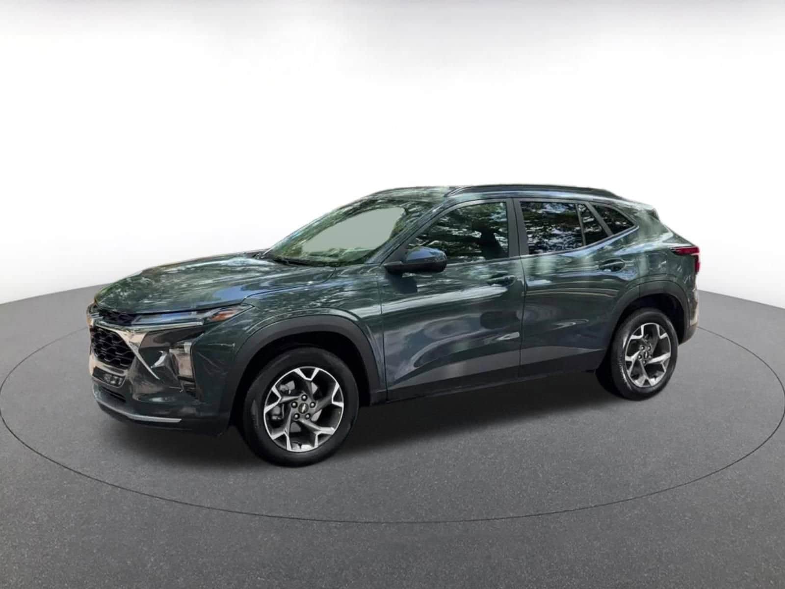 Thumbnail: 2025 Chevrolet Trax - 8