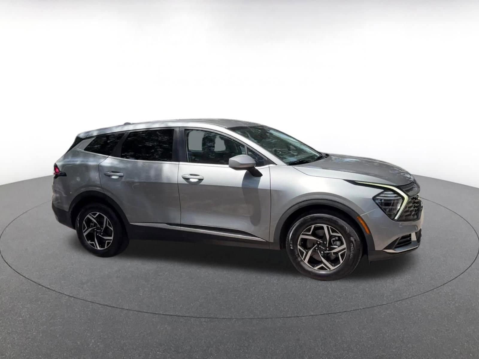 Thumbnail: 2025 Kia Sportage - 2