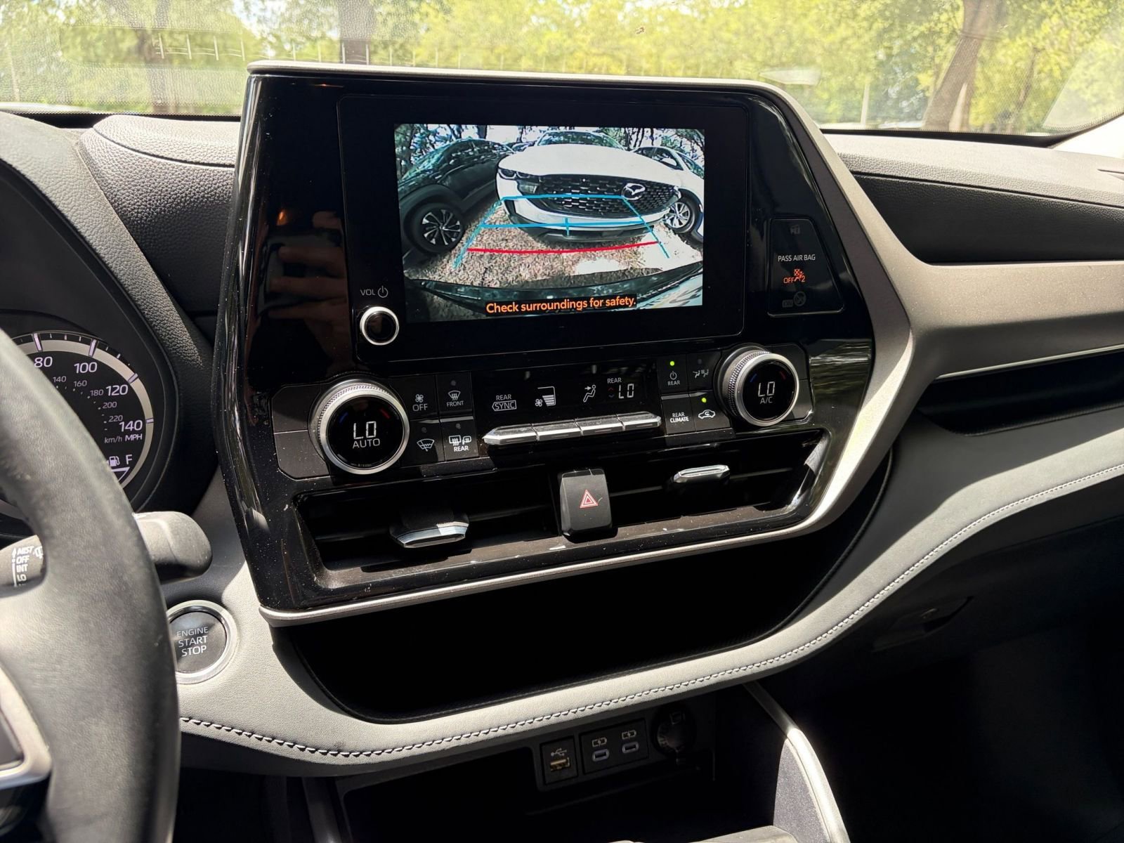 Thumbnail: 2025 Toyota Highlander - 17