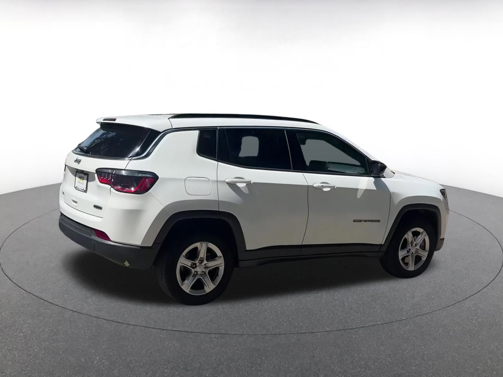 Thumbnail: 2023 Jeep Compass - 15