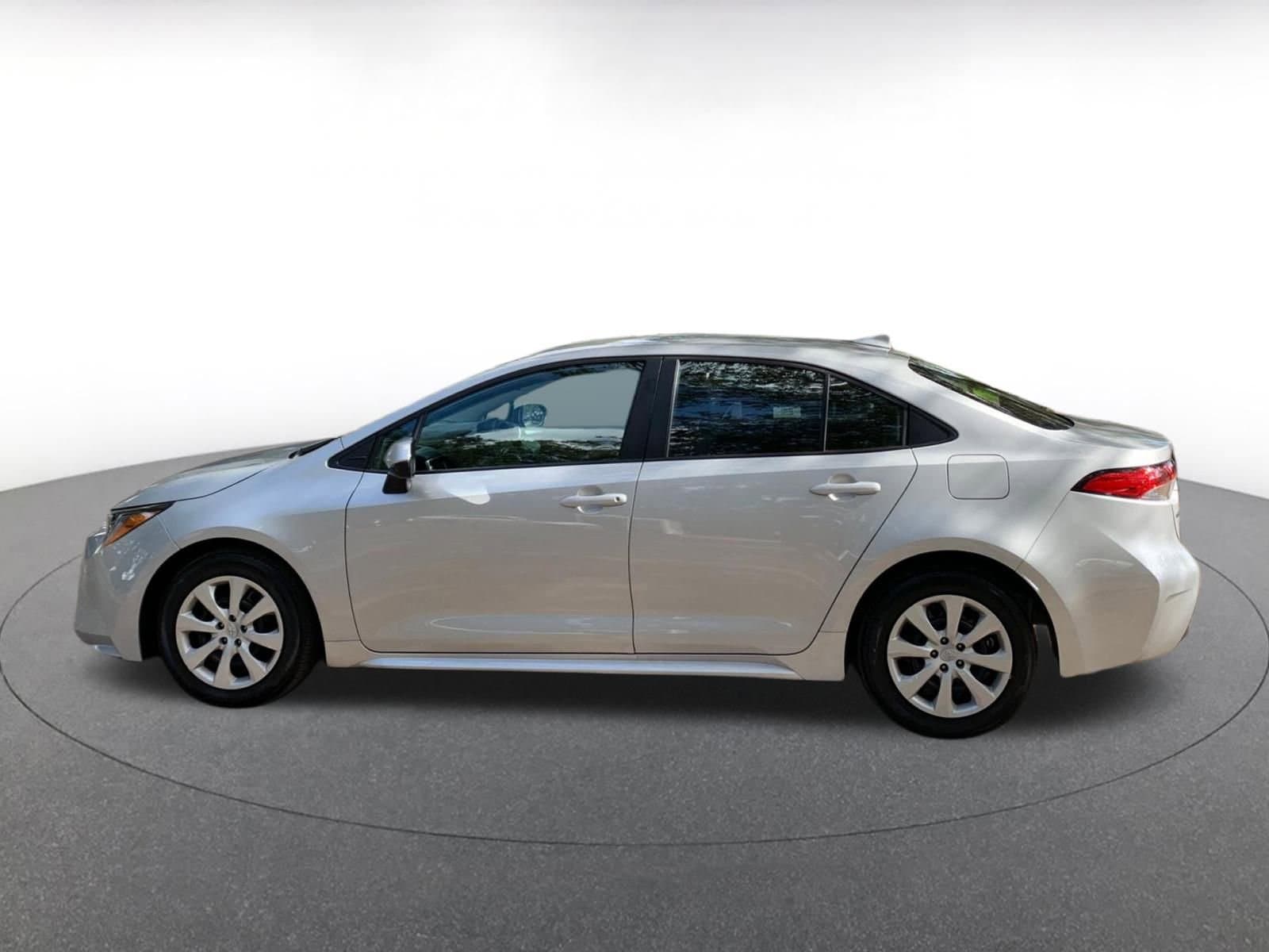 Thumbnail: 2025 Toyota Corolla - 4